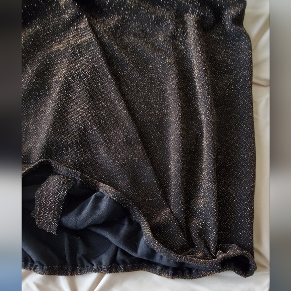 Crepe Dressy V Neck Top - Black with Gold Shimmer - Picture 7 of 7